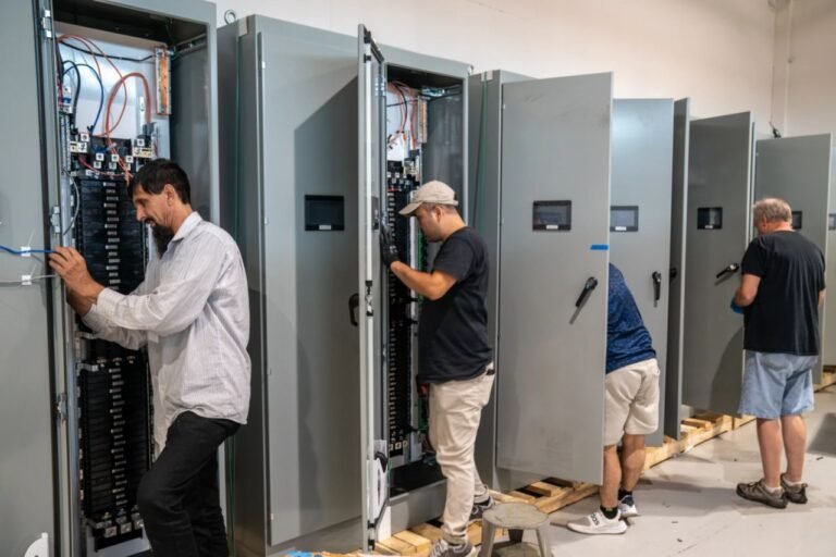 Top Features to Look for in a Heavy-Duty Power Distribution Unit